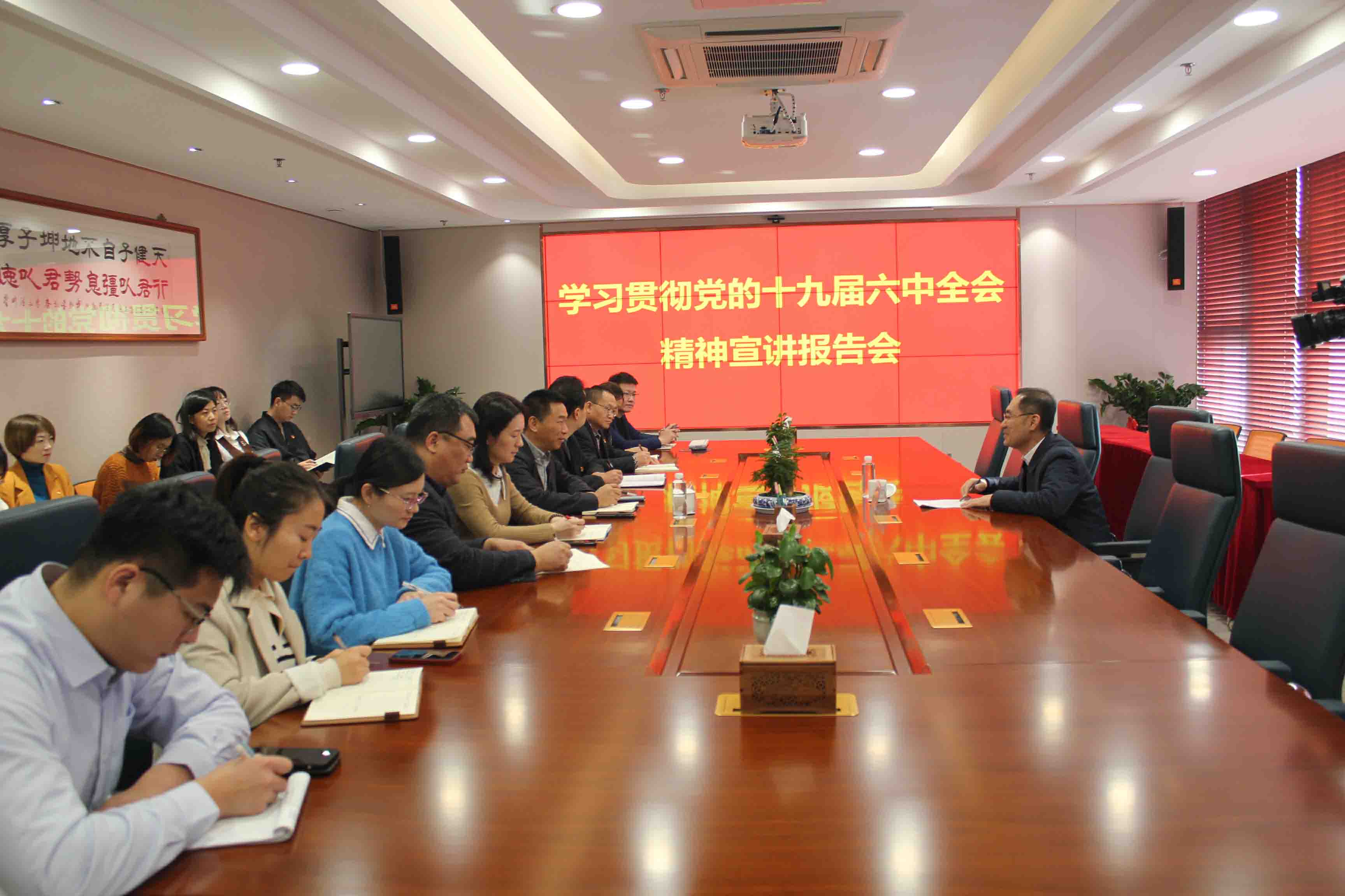图片2副本.jpg